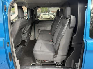 Ford Transit Custom Ford Transit Custom 300 2.0 TDCI L2H1 Limited DC 136pk | SCI | Dubbele Cabine | Digital Aqua Blue | Trekhaak | Dubbele Schuifdeur | Bijrijdersstoel | Sidesteps | Bumperpakket | Zwarte velgen  | Stoelverwarming | Camera - afbeelding nr 8