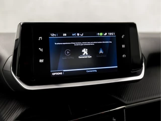 Peugeot 2008 Automaat (APPLE CARPLAY, NAVIGATIE, STOELVERWARMING, 360 CAMERA, LED KOPLAMPEN, SPORTSTOELEN, DAB+, LANE ASSIST, NIEUWE APK, NIEUWSTAAT) - afbeelding nr 25