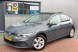 Volkswagen Golf Volkswagen Golf 1.5 TSI 96kw 130pk Style , Panorama dak , Led, Virtual cockpit ,Trekhaak uitklapbaar, PDC, Navigatie via Carplay , DAB+ , Stoelverwarming,Alcantara bekleding, etc. - afbeelding nr 3