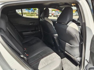 Toyota C-HR Toyota C-HR 2.0 Hybrid GR-Sport | Trekhaak | JBL | Navi | Sensoren | - afbeelding nr 33