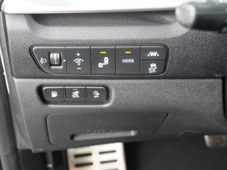 Kia Niro Kia Niro 1.6 GDi Plug-in Hybrid DynamicPlusLine - Navigatie - Camera - Stoelverwarming - LED koplampen - JBL - Trekhaak - Fabrieksgarantie tot 11-2027 - afbeelding nr 29