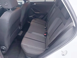 Volkswagen T-Roc Volkswagen T-Roc 1.0 TSI Life airco,navigatie,virtueeldashbord,parkeersensoren,stoelverwarming, - afbeelding nr 11