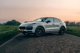 Porsche Cayenne - afbeelding nr 2