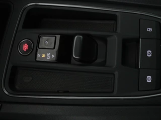 CUPRA Formentor Cupra Formentor 1.4 e-Hybrid | Adaptive cruise | Stuurverwarming |  Full LED | Sportstoelen | Keyless | Climate control | Parkeerhulp | DAB | Sfeerverlichting | PHEV - afbeelding nr 15