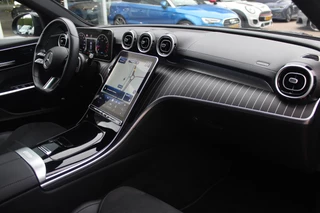 Mercedes-Benz C-Klasse Mercedes-Benz C-Klasse 180 AMG Line / Camera / Leder&Alcantara / 18'' / Navigatie / DAB / Dodehoek / Stoelverwarming / Cruise Control - afbeelding nr 13