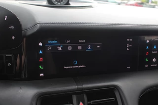 Porsche Taycan Porsche Taycan Performance 84 kWh / Panoramadak / Camera / Passenger Display / 20'' / Luchtvering / Sportchrono / Stoelventilatie / Stuurverwarming / Dodehoek / Apple CarPlay / Stoelverwarming / Cruise Control - afbeelding nr 25