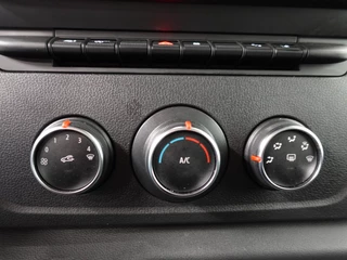 Renault Master Renault Master 150PK L2H2 Energy Work Edition Automaat Airco Cruise Control Camera Navi Parkeersensoren  Trekhaak - afbeelding nr 25
