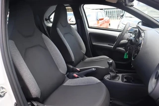 Toyota Aygo Toyota Aygo X 1.0 VVT-i MT Play AdaptiveCruise/Apple/AndroidAuto - afbeelding nr 19