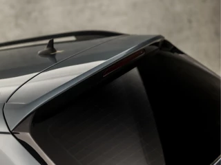 Škoda Karoq 150Pk Automaat (APPLE CARPLAY, GROOT NAVI, CAMERA, TREKHAAK, SPORTSTOELEN, GETINT GLAS, PARKEERSENSOREN, CRUISE, NIEUWSTAAT) - afbeelding nr 31