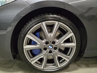 BMW 2 Serie BMW 2-serie Gran Coupé M235i xDrive High Executive Edition Pano Leder HUD 19