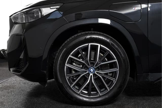 BMW X1 | M Sportpakket | Premium Pack | Dig. Cockpit | Adapt. Cruise | PDC | Camera | NAV + App. Connect | ECC | Elek. Klep | LM 18