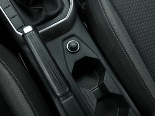 Volkswagen Taigo Volkswagen Taigo 1.0 TSI Life | Trekhaak | Adaptive cruise control | Navigatie - afbeelding nr 41