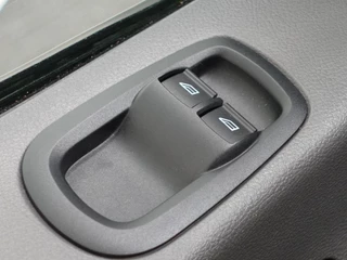 Ford Transit Ford Transit 105pk 2.0 L2H2 Trend Airco Trekhaak Navi Cruise Airco Navi Trekhaak Cruise Control - afbeelding nr 21