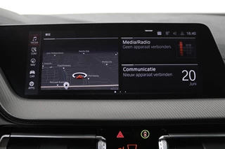 BMW 1 Serie BMW 1-serie 118i Executive Edition (PARKEERSENSOREN, NAVIGATIE, CRUISE CONTROL, PARKEERSENSOREN, NL-AUTO) - afbeelding nr 18