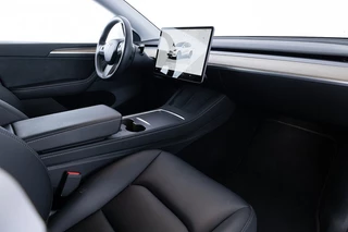 Tesla Model Y - afbeelding nr 4