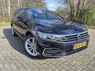 Volkswagen Passat Volkswagen Passat Variant 1.4 TSI PHEV GTE|Trekhaak|Leder|Virtual - afbeelding nr 2