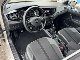 Volkswagen Polo Volkswagen Polo 1.0 TSI Highline 116 pk LED Stlvw CarPlay Cruise Navi Climatic Garantie PDC - afbeelding nr 9