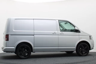 Volkswagen Transporter Airco, Cruise, Trekhaak, Navigatie, Bluetooth, PDC, 18'' - afbeelding nr 7