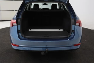 Škoda Octavia Skoda Octavia 1.0 TSI Business Edition | Leder |  Stoelverwarming | Trekhaak | Adaptive cruise | Carplay | Climate control | Parkeerhulp - afbeelding nr 10