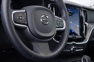 Volvo XC60 Volvo XC60 2.0 T6 Plug-in hybrid AWD Core Bright | PANORAMADAK ✅ 1e Eigenaar - afbeelding nr 14