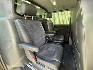 Volkswagen Transporter Volkswagen Transporter Multivan 2.0 TDI DSG 204pk | Schuifdak | Stoelverwarming | Climate control | Cruise control | Dodehoek detectie | Trekhaak | LED koplampen | Elektrische schuifdeuren | Parkeersensoren voor en achter | Achteruitrijcamera - afbeelding nr 40