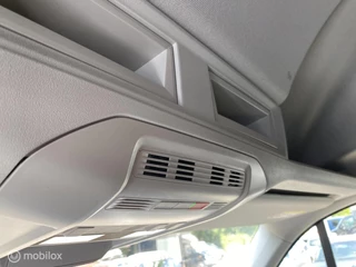 Volkswagen Crafter Volkswagen Crafter Bestel  35 2.0 TDI L3H2 Highline 47.DKM AIRCO CRUISE CAR PLAY PDC TREKHAAK - afbeelding nr 17