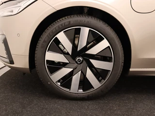 Volvo V90 Volvo V90 T6 PLUG-IN HYBRID PLUS DARK SCHUIFDAK 360GR CAM 19INCH HARMAN KA - afbeelding nr 8