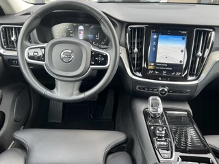 Volvo V60 Navigatie Sportstoelen Stoelverwarming Camera Elek. Bestuurderstoel Leder Trekhaak Dab Carplay NL Auto 1e Eigenaar Plug in Hybride BTW Auto - afbeelding nr 10