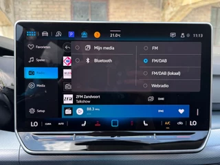 Volkswagen Golf Volkswagen Golf 1.5 TSI LIFE BUSINESS LED/PDC/CARPLAY/TREKHAAK - afbeelding nr 24