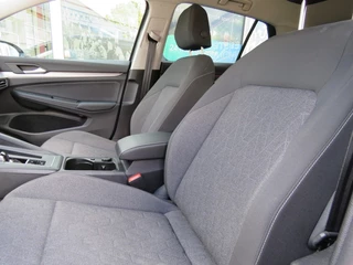 Volkswagen Golf Volkswagen Golf 1.5 eTSI LIFE MOVE DSG-aut./ Navi / Stoel + stuurverw. / Navi - afbeelding nr 14