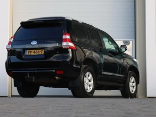 Toyota Land Cruiser Toyota Land Cruiser 3.0 D-4D-F VX Blind Van | 3500KG trekgewicht! - afbeelding nr 2