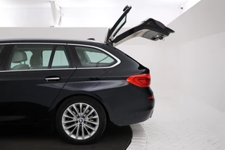 BMW 5 Serie Cruise Control, Navigatie, LEER, Panoramadak, xDrive - afbeelding nr 8