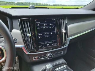 Volvo V90 Volvo V90 2.0 T8 Twin Engine AWD R-Design|Pano|Trekhaak|Leder|B&W - afbeelding nr 31