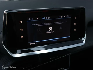 Peugeot 2008 Peugeot 2008 1.2 PT 101 PK H6 Navigatie Camera Parkeersensor 17