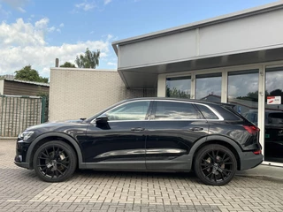 Audi e-tron Audi E-tron QUATTRO S-LINE 313PK 22INCH B&O+MEMORY+BTW AUTO - afbeelding nr 4