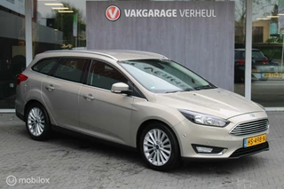 Ford Focus Ford Focus Wagon 1.0 Titanium|125Pk|Navi|Trekhaak|Boekje|Nap - afbeelding nr 3