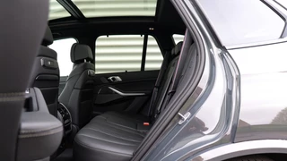 BMW X5 | Sky Lounge | Massage | Panoramadak | Soft-Close | Head-up | Carbon | Stoelventilatie - afbeelding nr 30