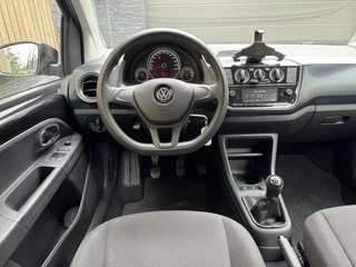 Volkswagen up! Volkswagen Up! 1.0 BMT move up! Airco | Stoelverwarming | Bluetooth | Telefoonhouder | Lichtmetalen velgen | Armsteun | LED Mistlampen voor | Historie aanwezig! - afbeelding nr 18