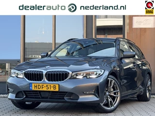 BMW 3 Serie Touring 330i | Driving assistant | Sfeer-verlichting | 19 inch | Sport-s