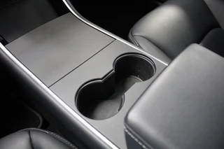 Tesla Model 3 - afbeelding nr 22