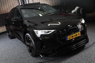 Audi e-tron Audi E-tron Sportback 55 Quattro S Line 95 kWh / Acc / Lane Assist / Elek Stoelen / 360 Camera / Sfeerverlichting / Open Panorama - afbeelding nr 43