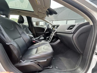 Volvo V40 Volvo V40 1.5 Summum BJ`16 NAP NL Pano Navi Led Cruise Leder - afbeelding nr 17