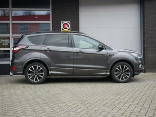 Ford Kuga Ford Kuga 1.5 EcoBoost ST Line Trekhaak| Camera| Navi+BT - afbeelding nr 5