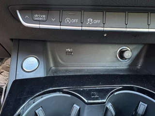 Audi A4 Airco/Automaat/Lichtmetalen velgen/Parkeersensoren - afbeelding nr 27