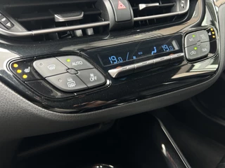 Toyota C-HR Toyota C-HR 1.8 Hybrid Bi-Tone - afbeelding nr 30