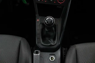 Volkswagen Polo Volkswagen Polo 1.0 | Stoelverwarming | Privacy glas | Lichtmetalen velgen | - afbeelding nr 23