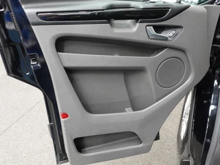 Ford Transit Custom Ford Transit Custom 300 2.0 TDCI L2H1 Limited Dubbele cabine Navigatie Airco 2x Schuifdeuren Trekhaak Parkeersenoren Carplay Trekhaak - afbeelding nr 19