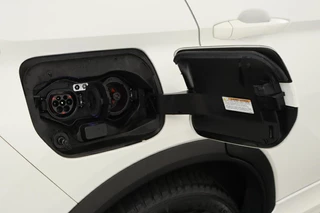 Mitsubishi Eclipse Cross Mitsubishi Eclipse Cross 2.4 PHEV Instyle | Stoel & stuurverwarming |  360 camera | Standkachel | Leder/Alcantara | Aptive cruise | Keyless - afbeelding nr 15
