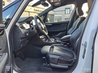 BMW 2 Serie | Leder | Trekhaak | M-pakket | Head-up | Camera | Stoelverwarming | - afbeelding nr 31