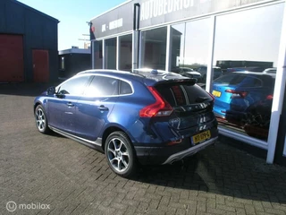 Volvo V40 Volvo V40 Cross Country 2.0 D4 OceanRace Full Options Pano/ACC/Leder/Trekhaak/Winterpakket - afbeelding nr 8